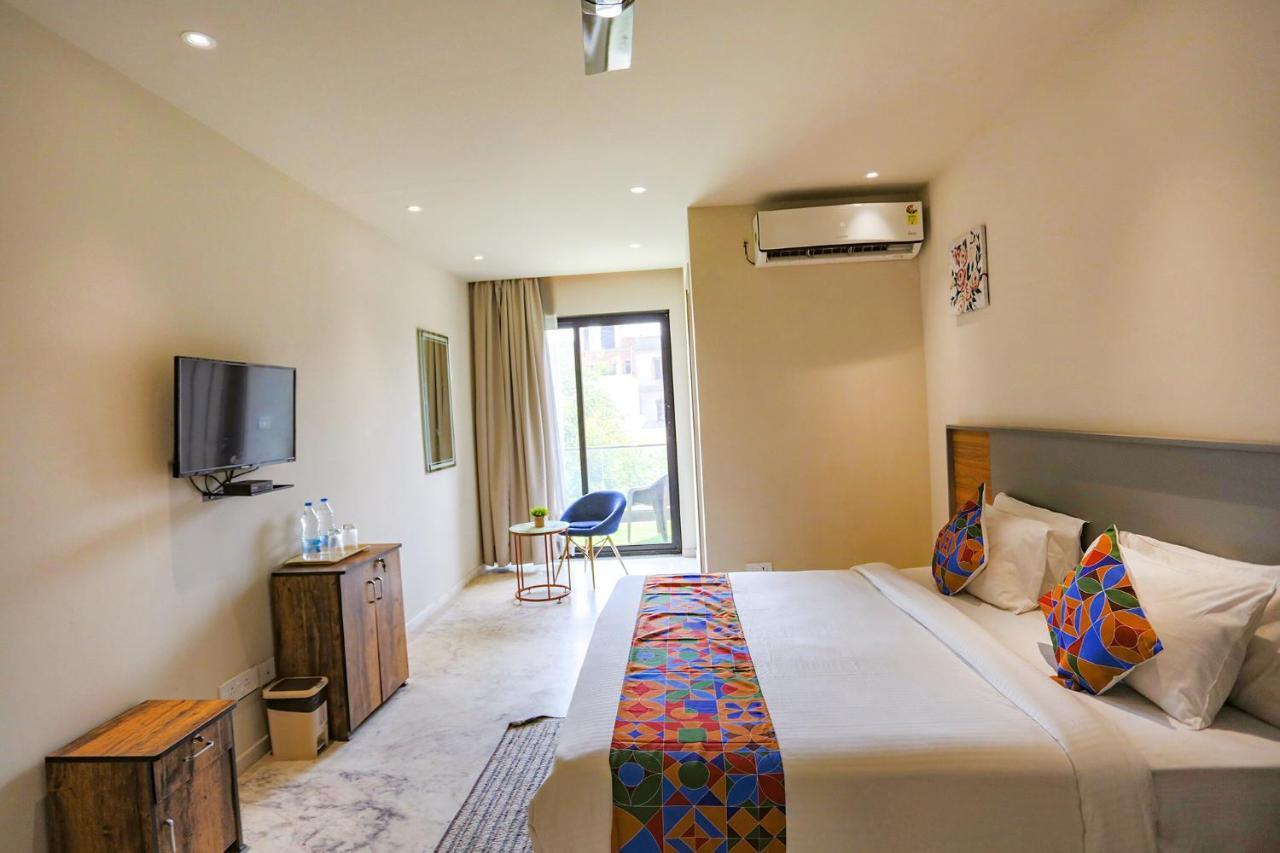 Fabhotel Clarks Suites Delhi  Exterior photo
